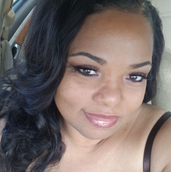 Meet your Posher, Yolanda - Picture 1 of 1